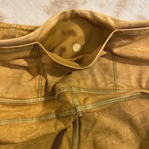 Lululemon Fast and Free High Rise Legging - Picture 4 of 4